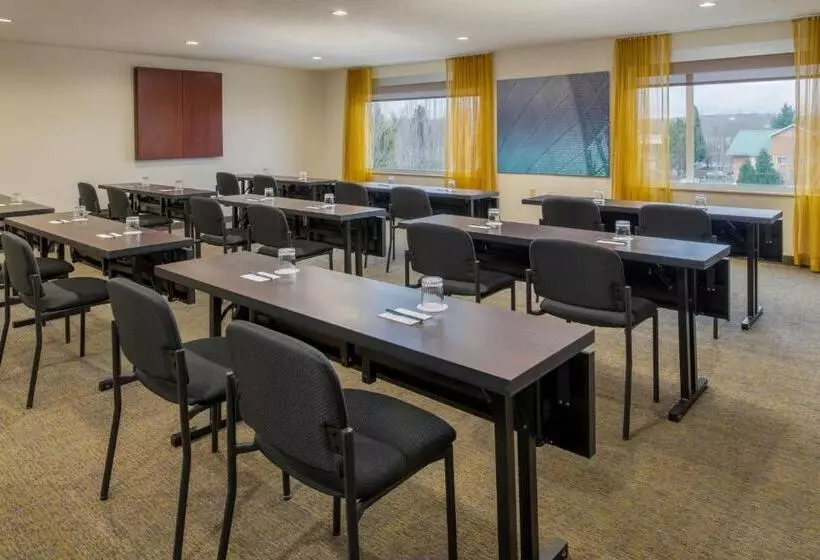 Hotel Springhill Suites Portland Airport