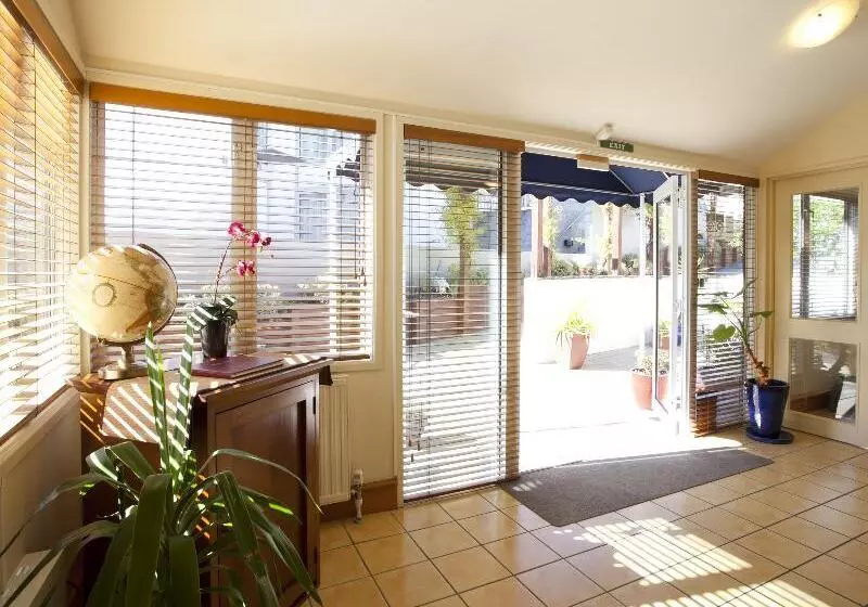 The Central Private Hotel By Naumi Hotels