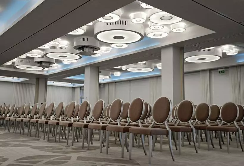 Отель The Chester