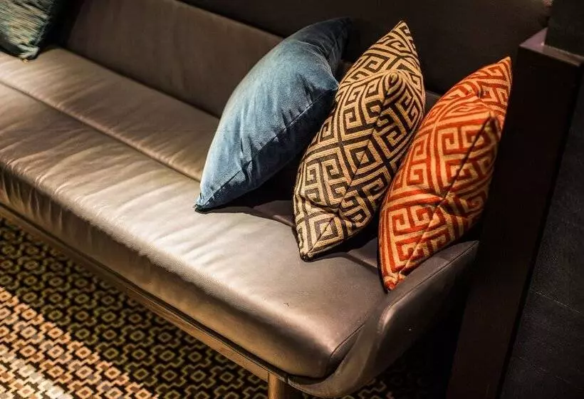 Отель The Chester