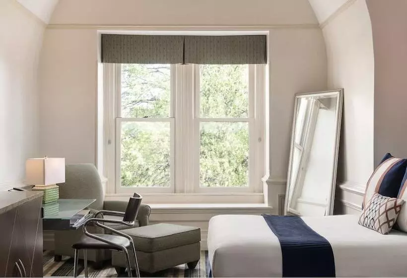 هتل The Mansion On Delaware Avenue