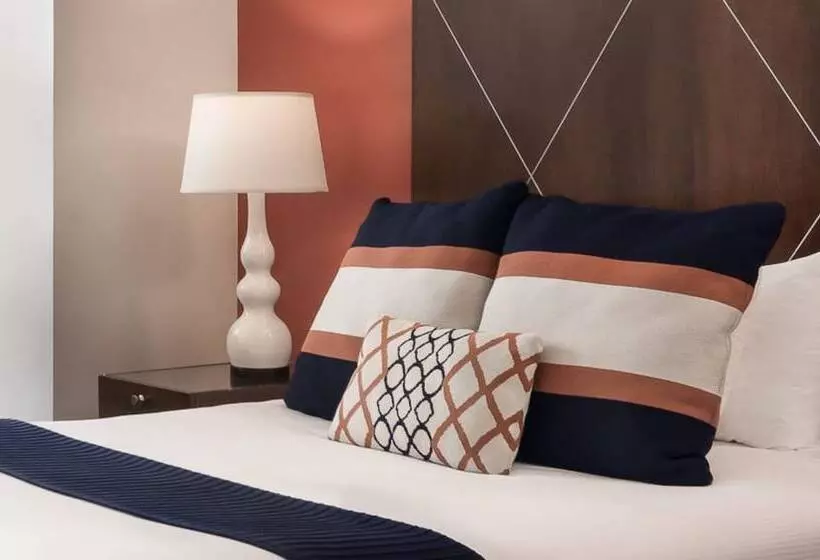 هتل The Mansion On Delaware Avenue