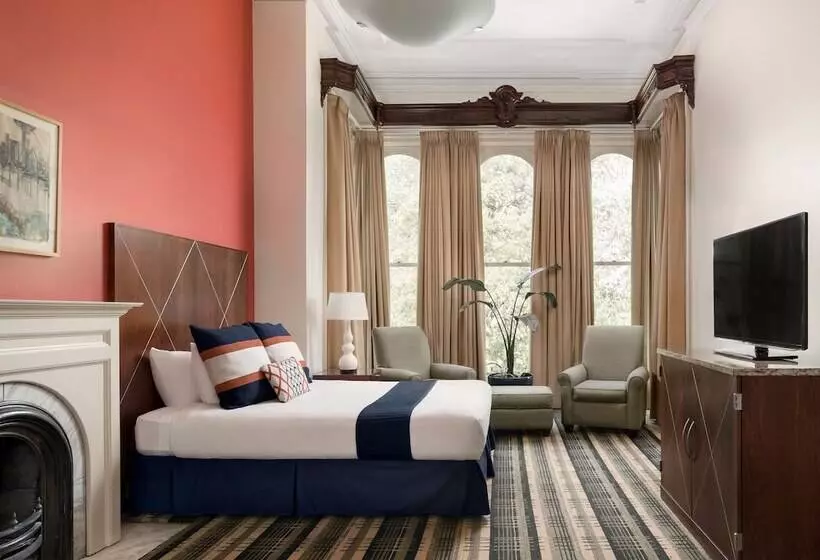 هتل The Mansion On Delaware Avenue