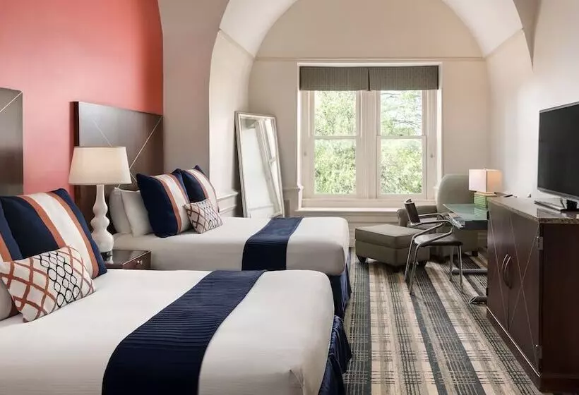 هتل The Mansion On Delaware Avenue