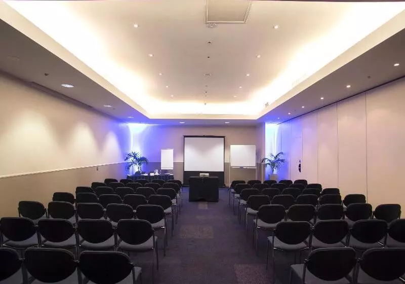 ホテル The Spencer