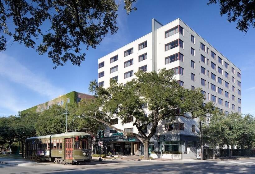 Hotel Tonnelle New Orleans, A Tribute Portfolio