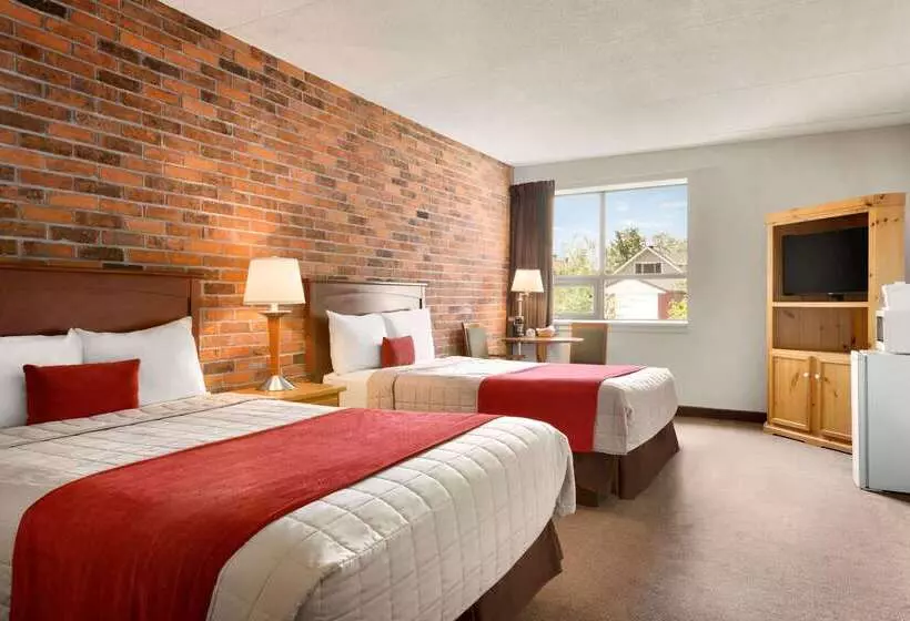 酒店 Travelodge By Wyndham North Bay Lakeshore