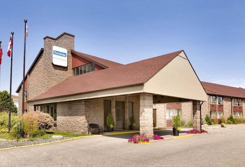 هتل Travelodge By Wyndham North Bay Lakeshore