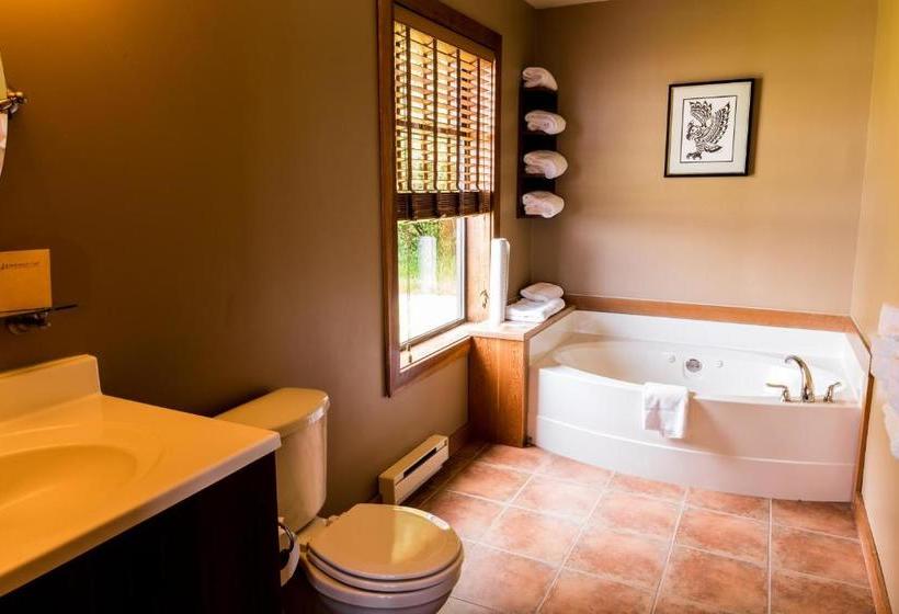 فندق Tsa-kwa-luten Lodge