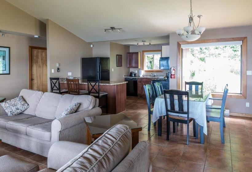 فندق Tsa-kwa-luten Lodge