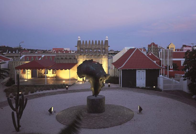 هتل Kura Hulanda Village & Spa