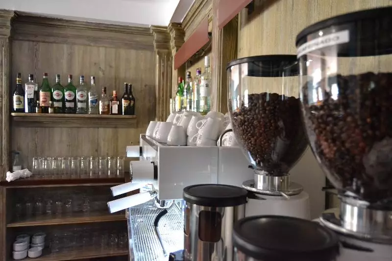 La Figuerola Hotel & Restaurant