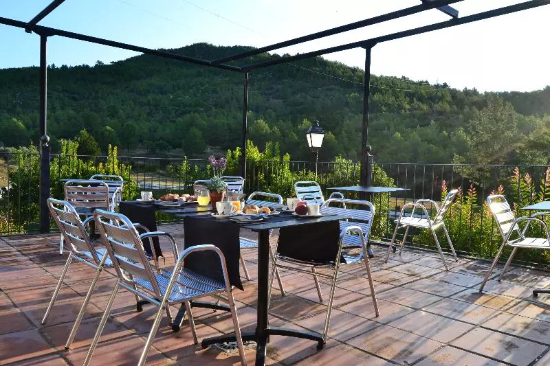 La Figuerola Hotel & Restaurant