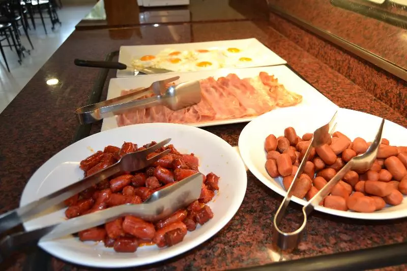 La Figuerola Hotel & Restaurant