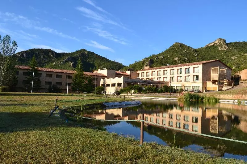 La Figuerola Hotel & Restaurant