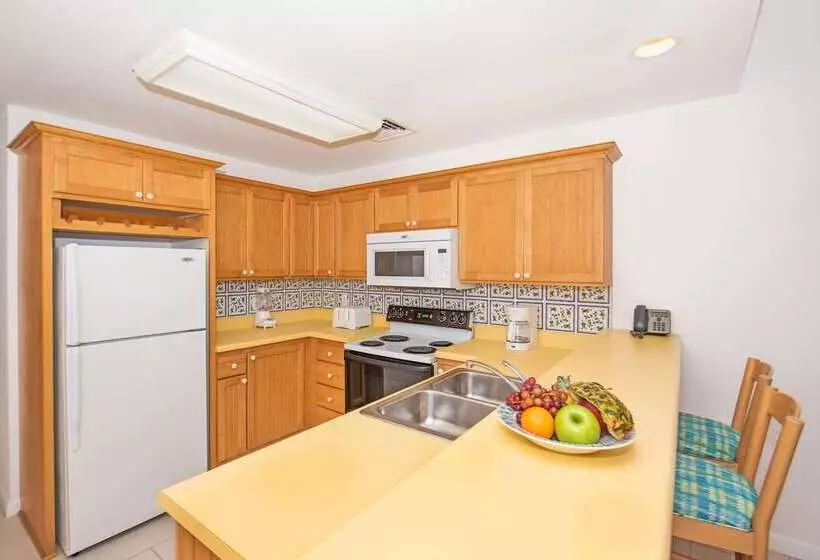 Wyndham Reef Resort, Grand Cayman