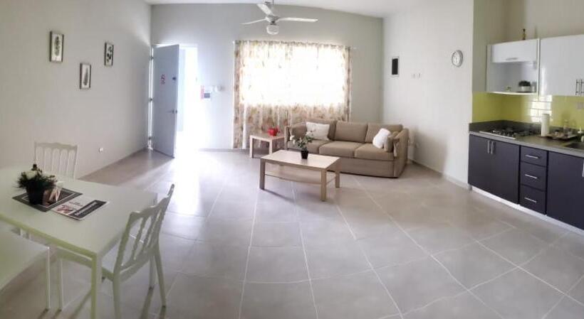 Apartahotel Macadana