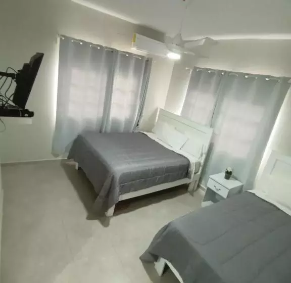 Apartahotel Macadana