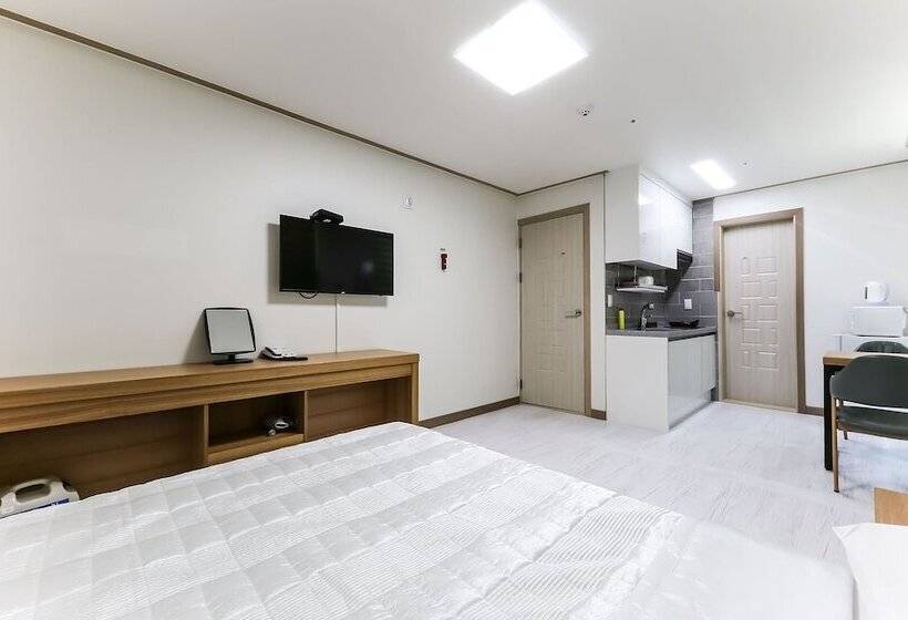 Boryeong 323 Condo