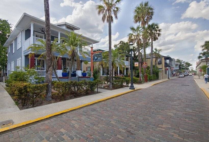 Hemingway House Bed And Breakfast