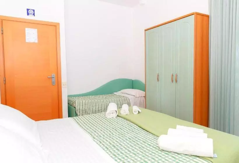 ホテル Caravel B&b