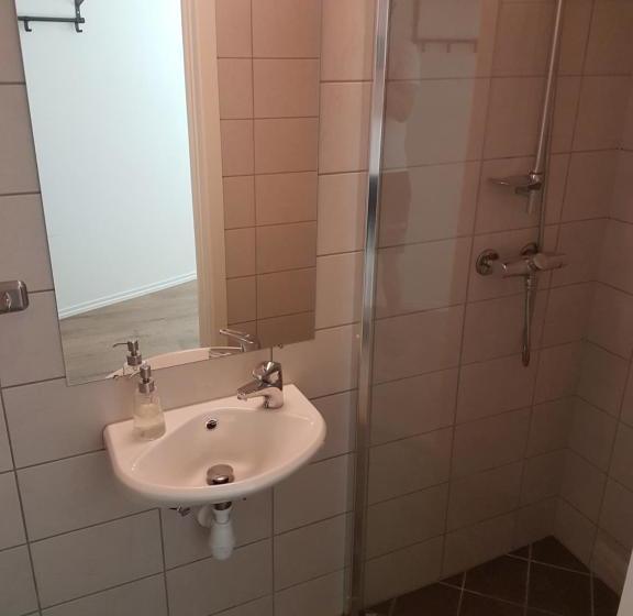 Otel Folgefonn Gjestetun