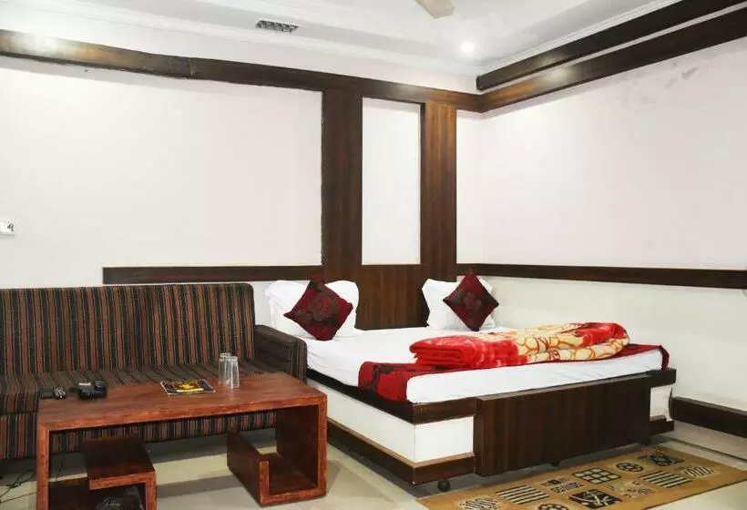 ホテル Jay Deluxe