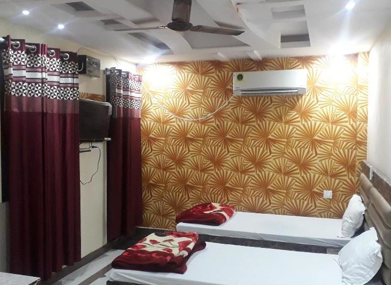 호텔 Kartar Yatri Niwas