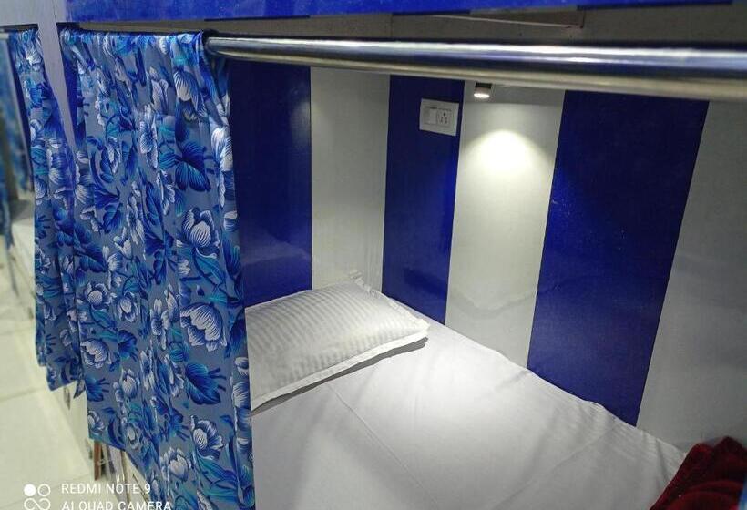 호텔 Kartar Yatri Niwas