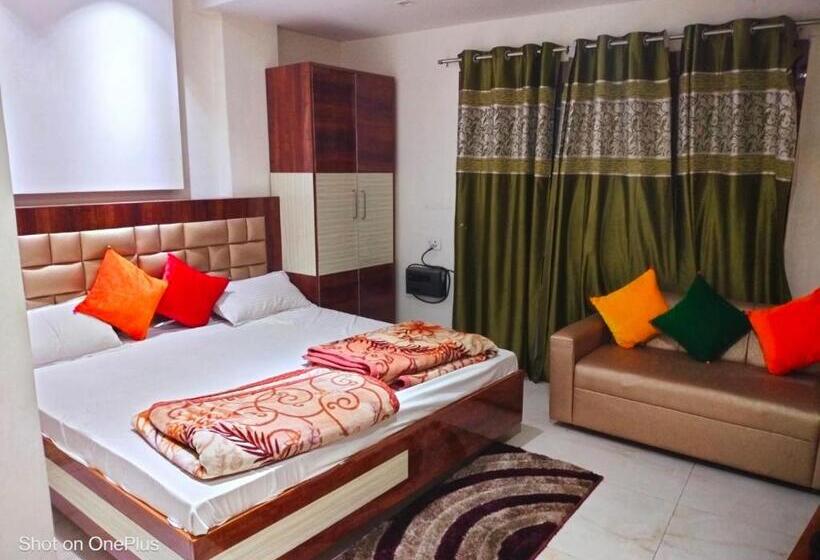 호텔 Kartar Yatri Niwas