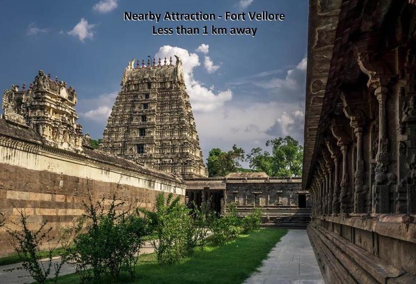 Hotell Oyo 73638 Shree Santhi