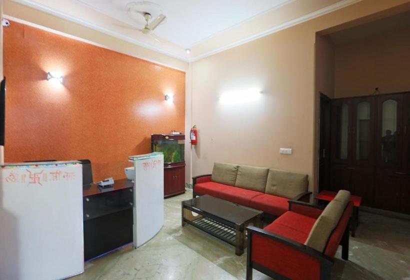 Hotell Oyo 73638 Shree Santhi