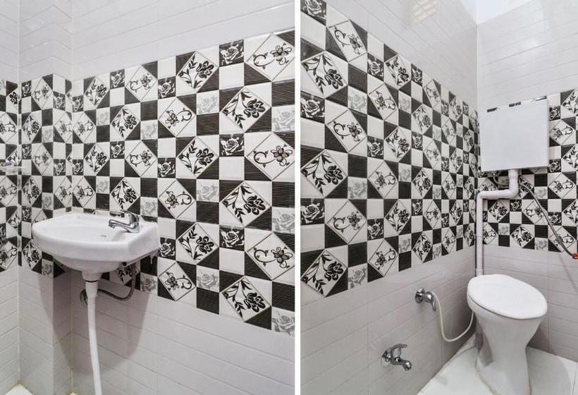 Hotell Oyo 73638 Shree Santhi