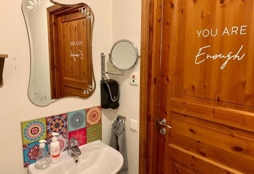 پانسیون 4hearts B&b