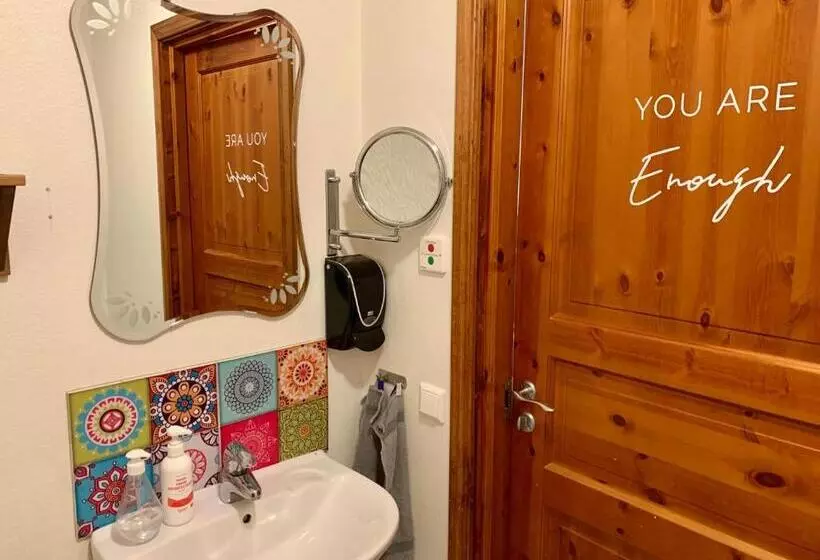 پانسیون 4hearts B&b