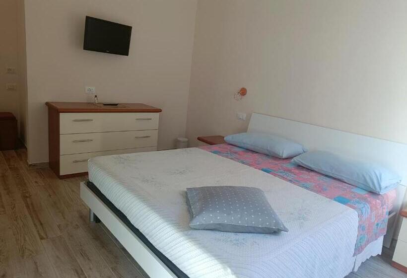 تختخواب و صبحانه Daisy