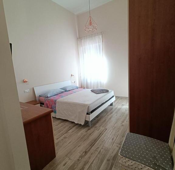 تختخواب و صبحانه Daisy