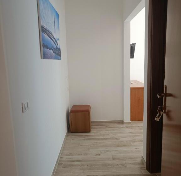 تختخواب و صبحانه Daisy