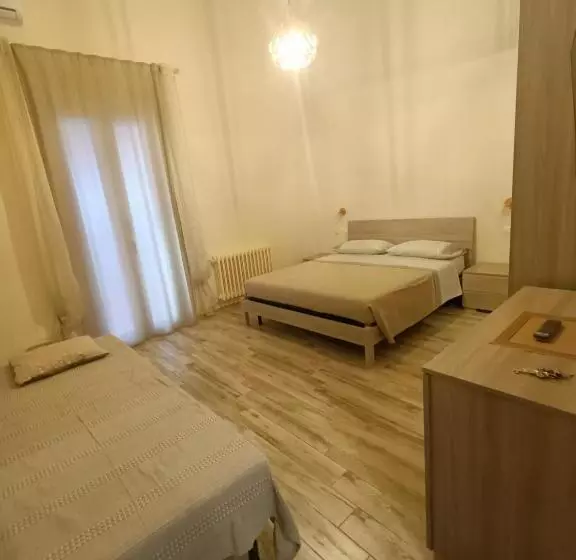 تختخواب و صبحانه Daisy