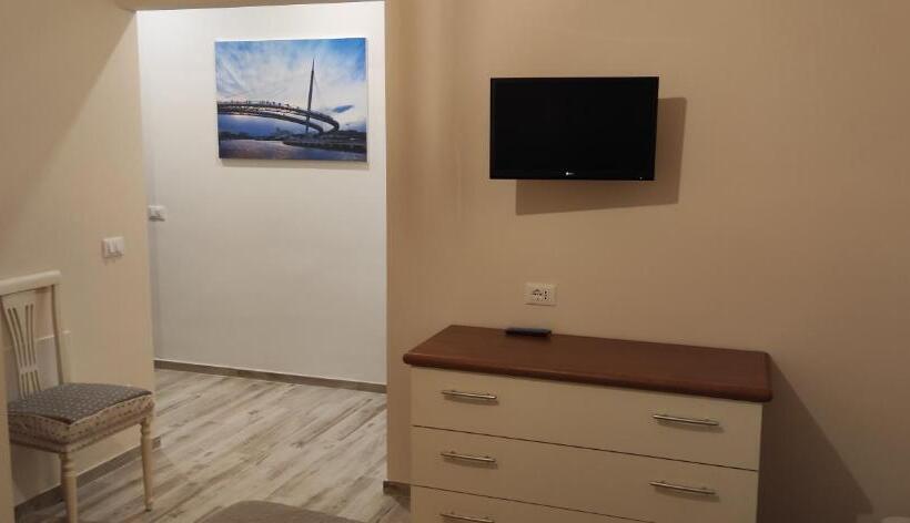 تختخواب و صبحانه Daisy