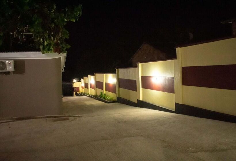 تختخواب و صبحانه Travelodge Malawi