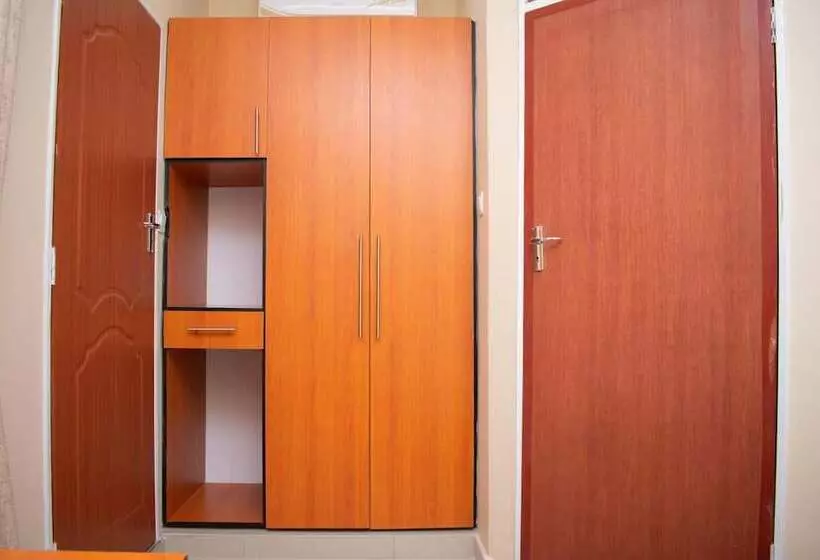 تختخواب و صبحانه Travelodge Malawi