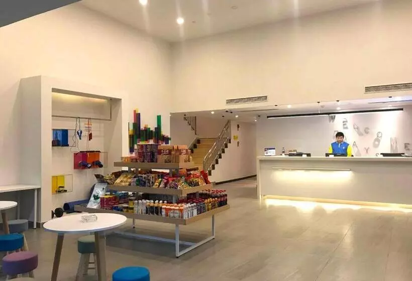 هتل 7days Inn Chongqing Longtou Temple North Train Station North Plaza Branch