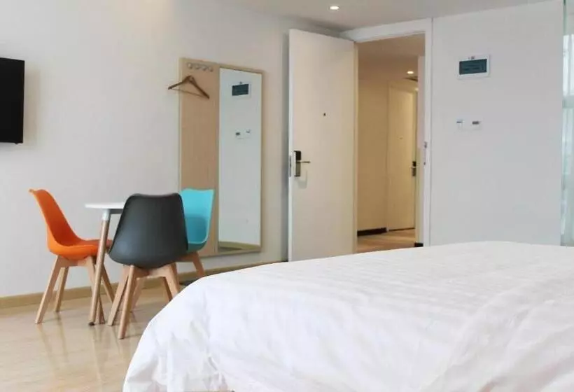 هتل 7days Inn Chongqing Longtou Temple North Train Station North Plaza Branch