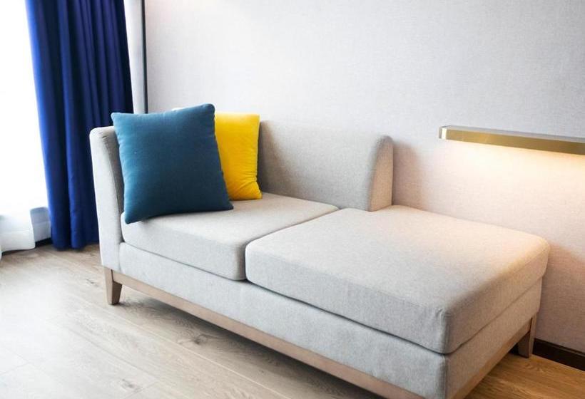 בית מלון כפרי 7 Days Premium Rizhao Railway Station