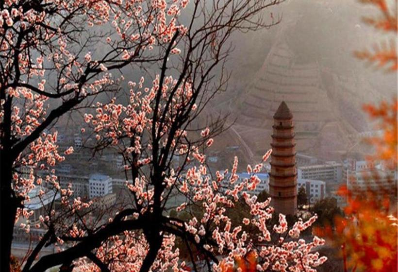 ホテル 7days Premium Yan'an Northwest Bureau Old Site Baota Mountain Scenic Spot