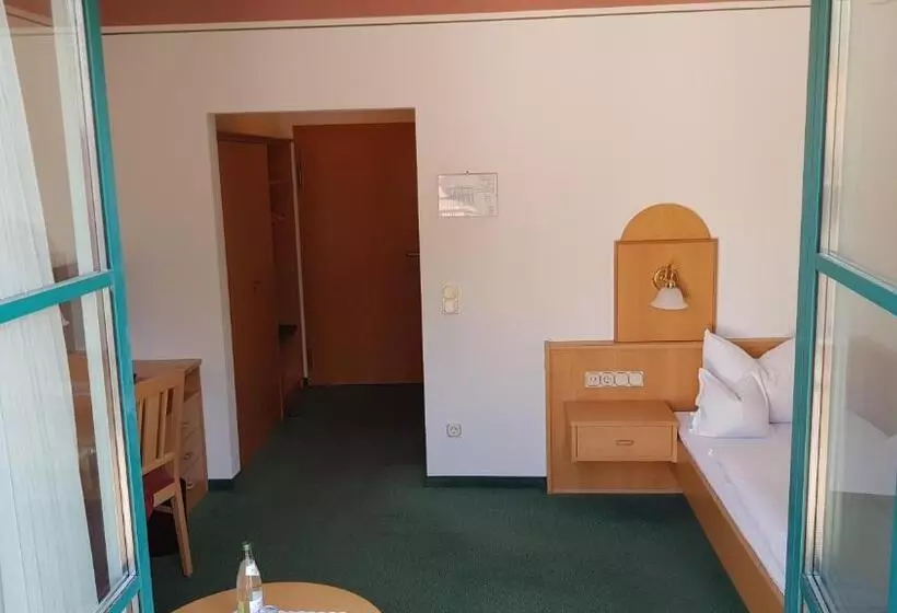 Hotelli Gasthof Specht