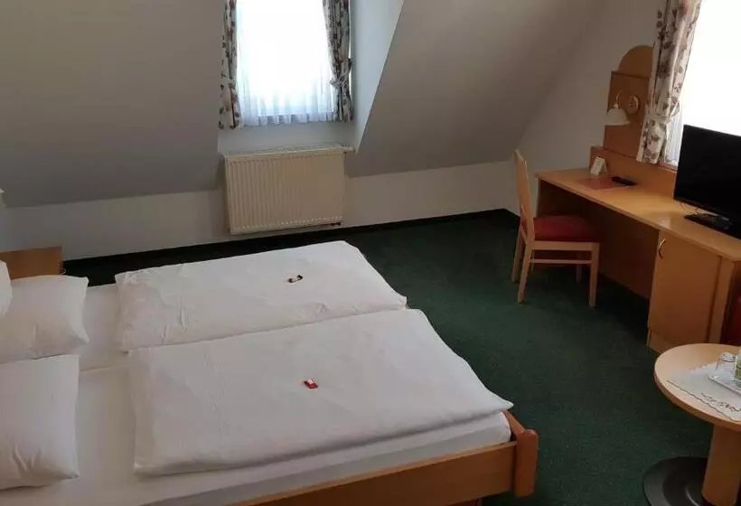 Hotelli Gasthof Specht