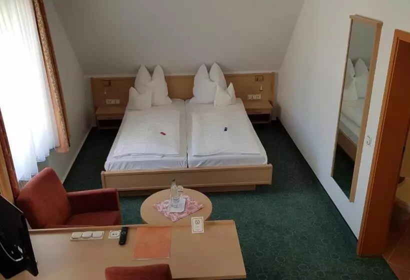 Hotelli Gasthof Specht