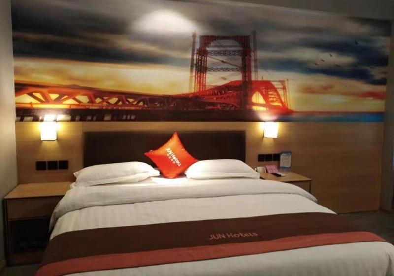 ホテル Jun Yunnan Dehong Ruili City Maohan Road